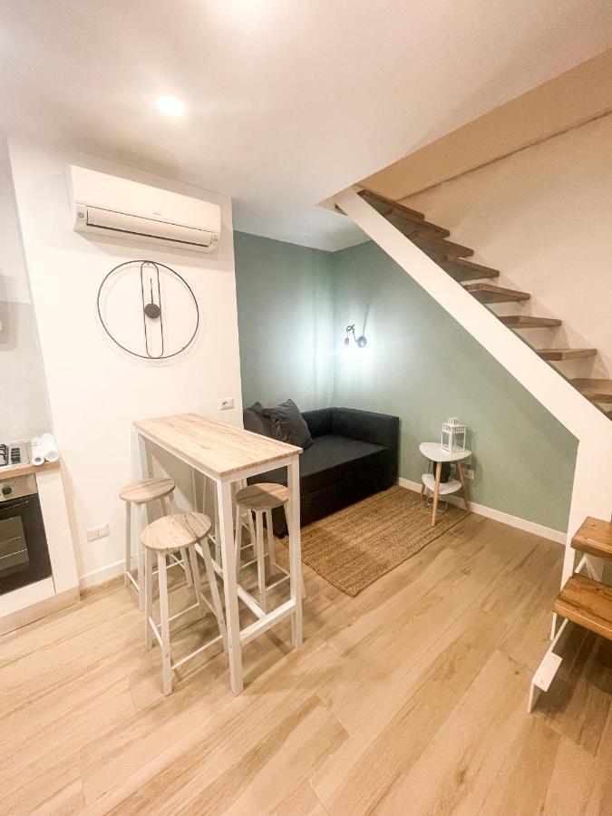 Buen Retiro 52 Apartment เนเปิลส์ ภายนอก รูปภาพ