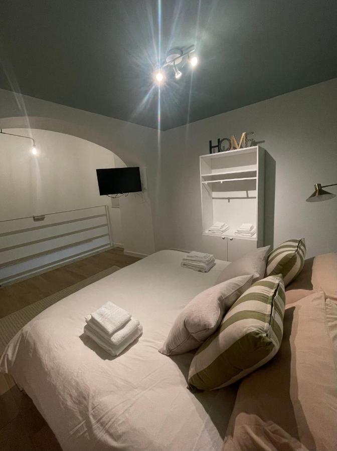Buen Retiro 52 Apartment เนเปิลส์ ภายนอก รูปภาพ